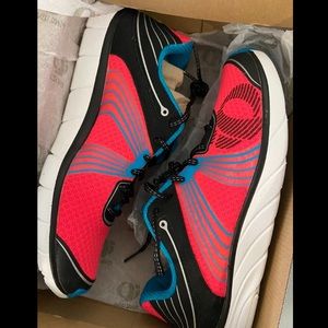 Pearl Izumi Road N1 running shoes womens size 9.5.